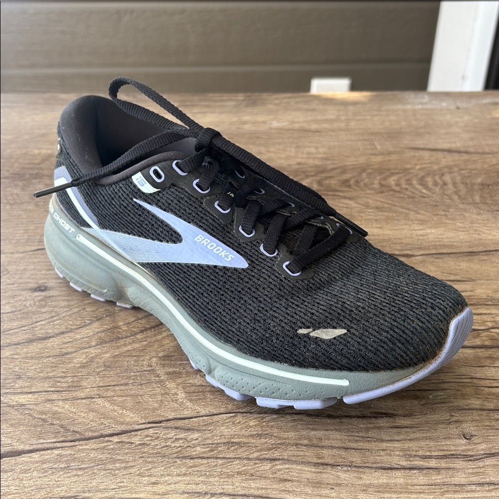 Brooks Ghost Women’s Running Shoes size 6.5